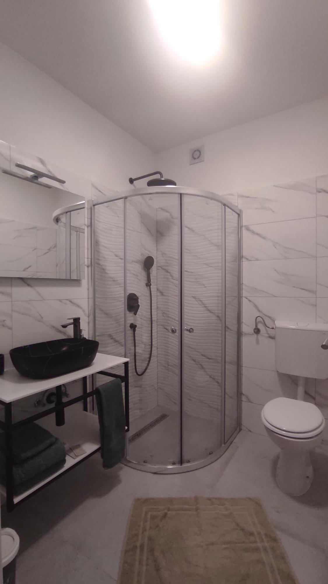 Apartment Nikolena Rovinjsko Selo Bagian luar foto
