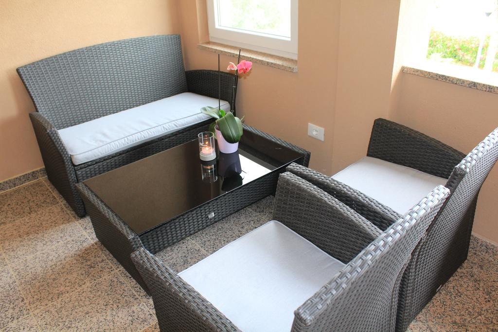 Apartment Nikolena Rovinjsko Selo Bagian luar foto