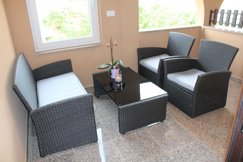 Apartment Nikolena Rovinjsko Selo Bagian luar foto